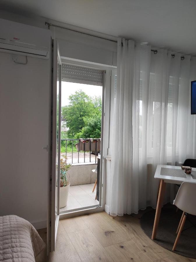 Апартаменты Studio Apartman Rose Плитвицкие озёра Экстерьер фото